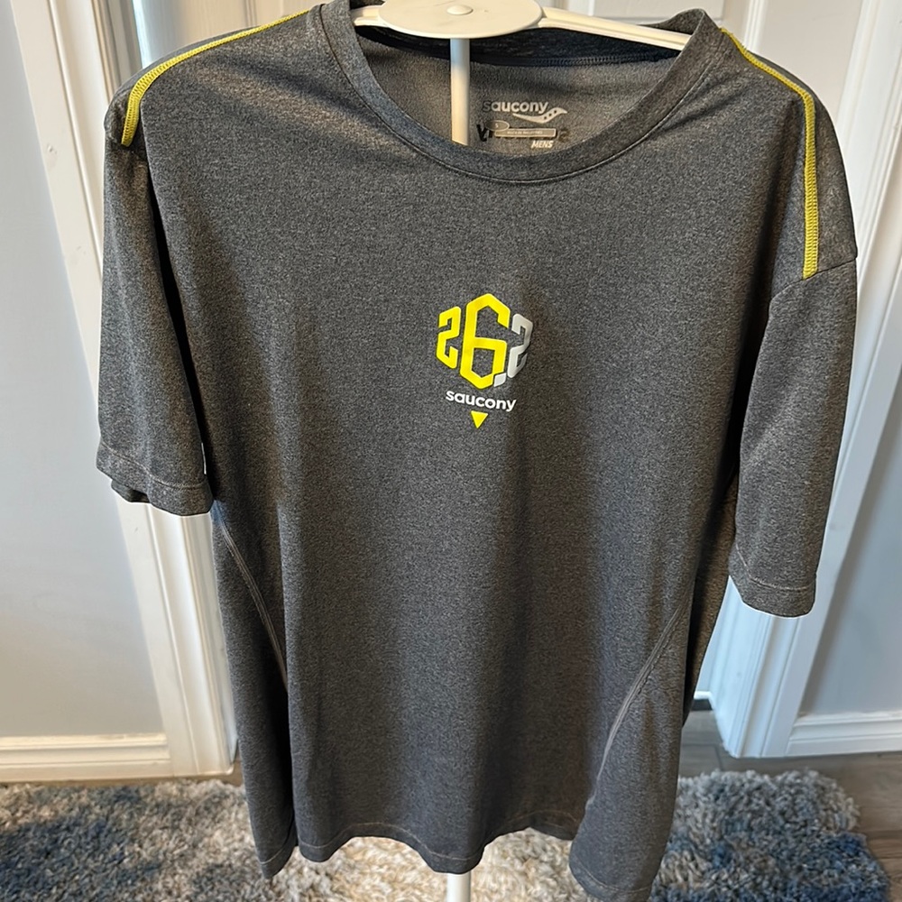 Saucony mens size S running shirt